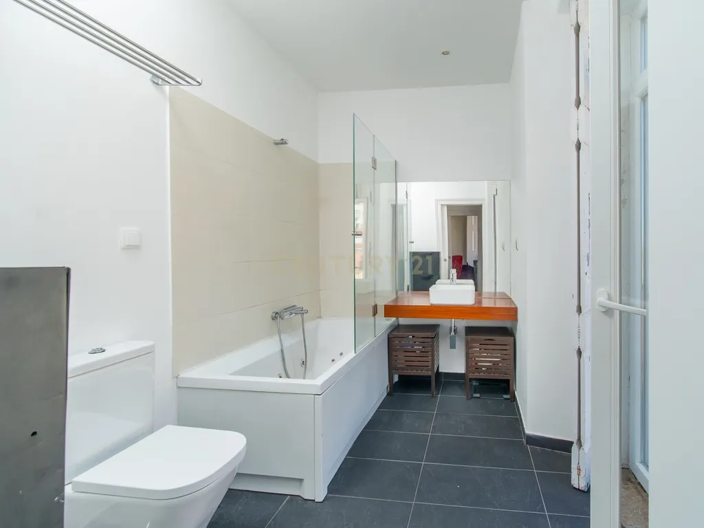 Penthouse Duplex T8 em Campo de Ourique - Lisboa - Image 22