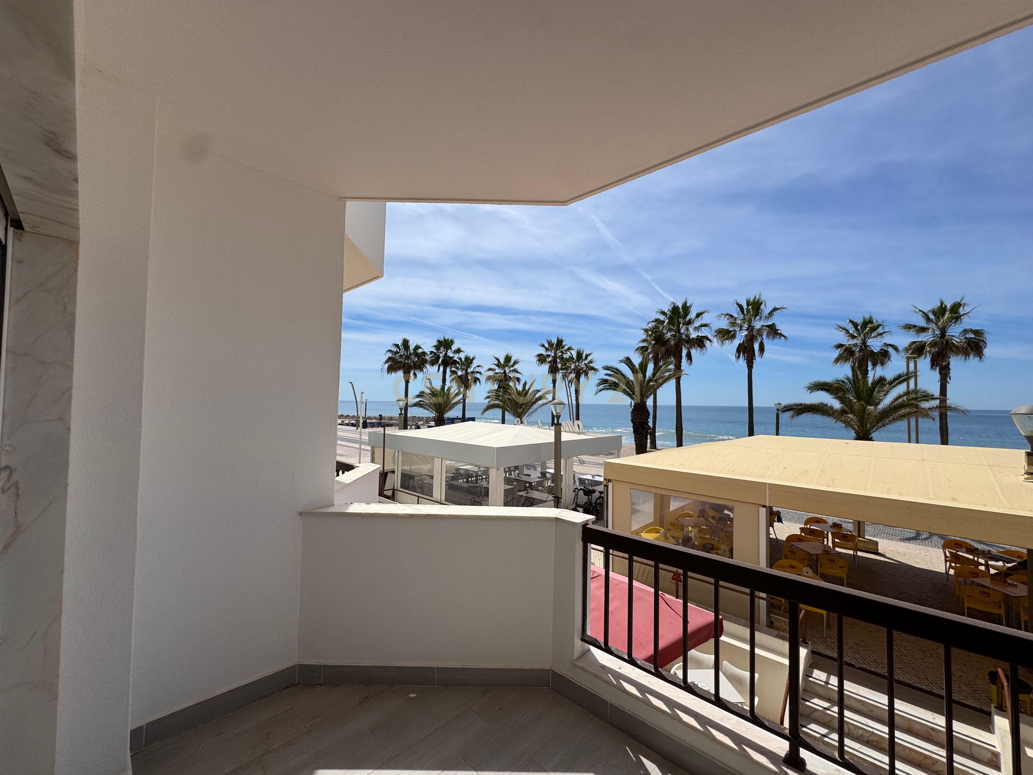 Fotografia 7 de T3 Exclusivo na Primeira Linha de Mar em Quarteira