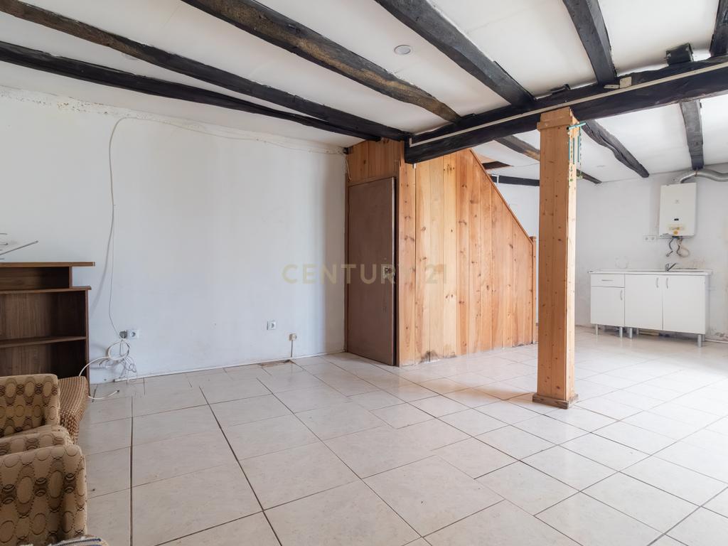 Moradia com 3 quartos em Castanheira de Pêra - Tranquilidade e Conforto - Image 21