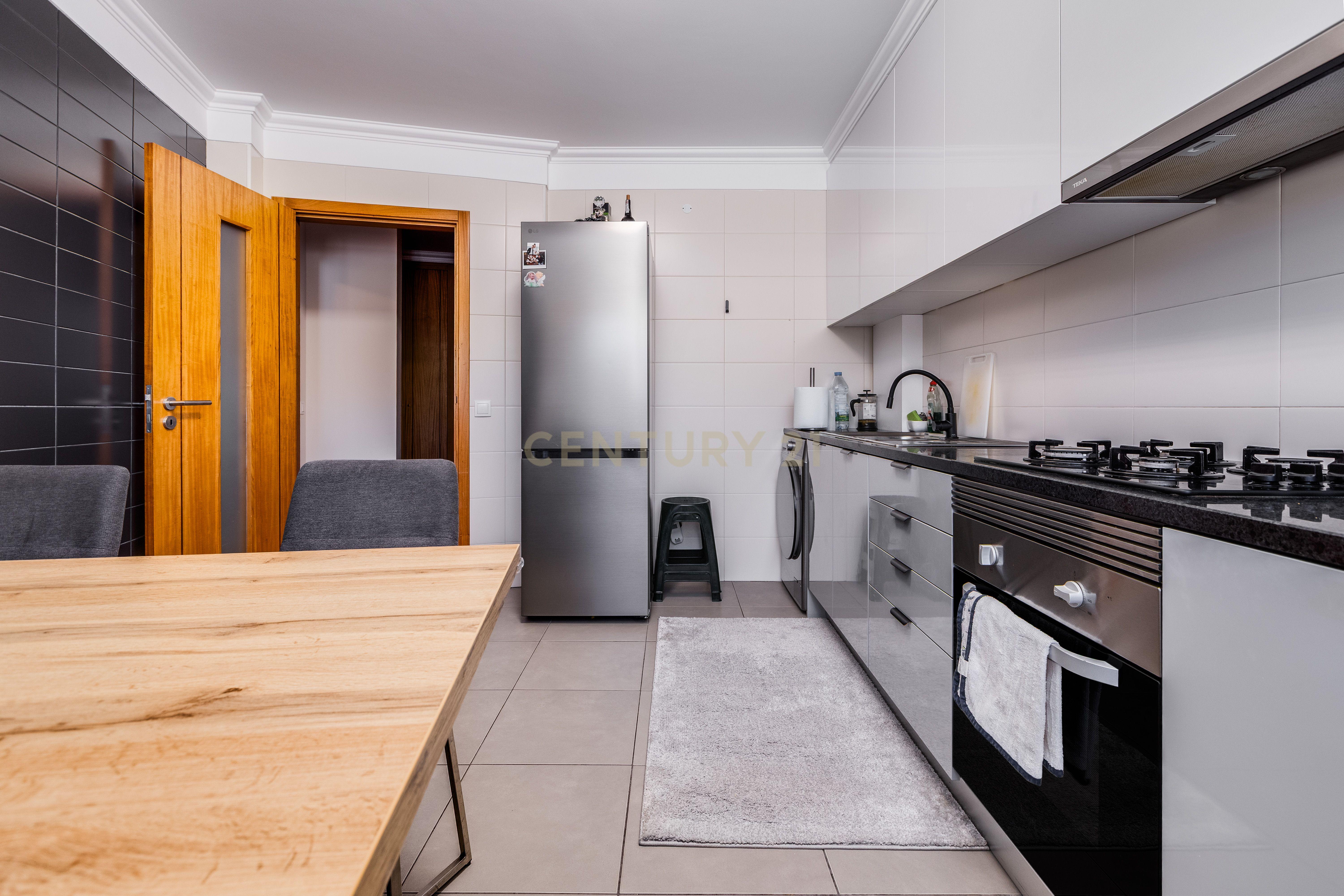 Fotografia 8 de APARTAMENTO T1 COM CAVE  | MONTENEGRO 77,72m2