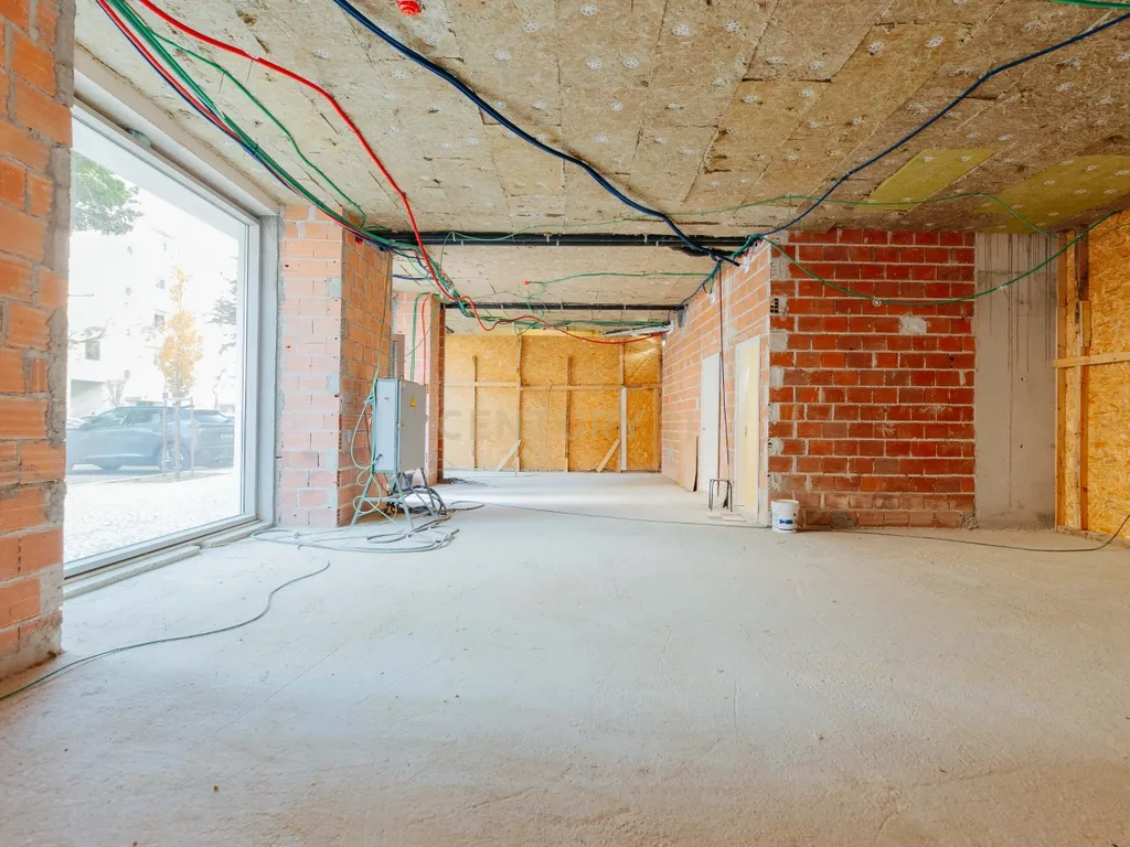 Espaço comercial com 179m2 | Empreendimento O´living - Image 11
