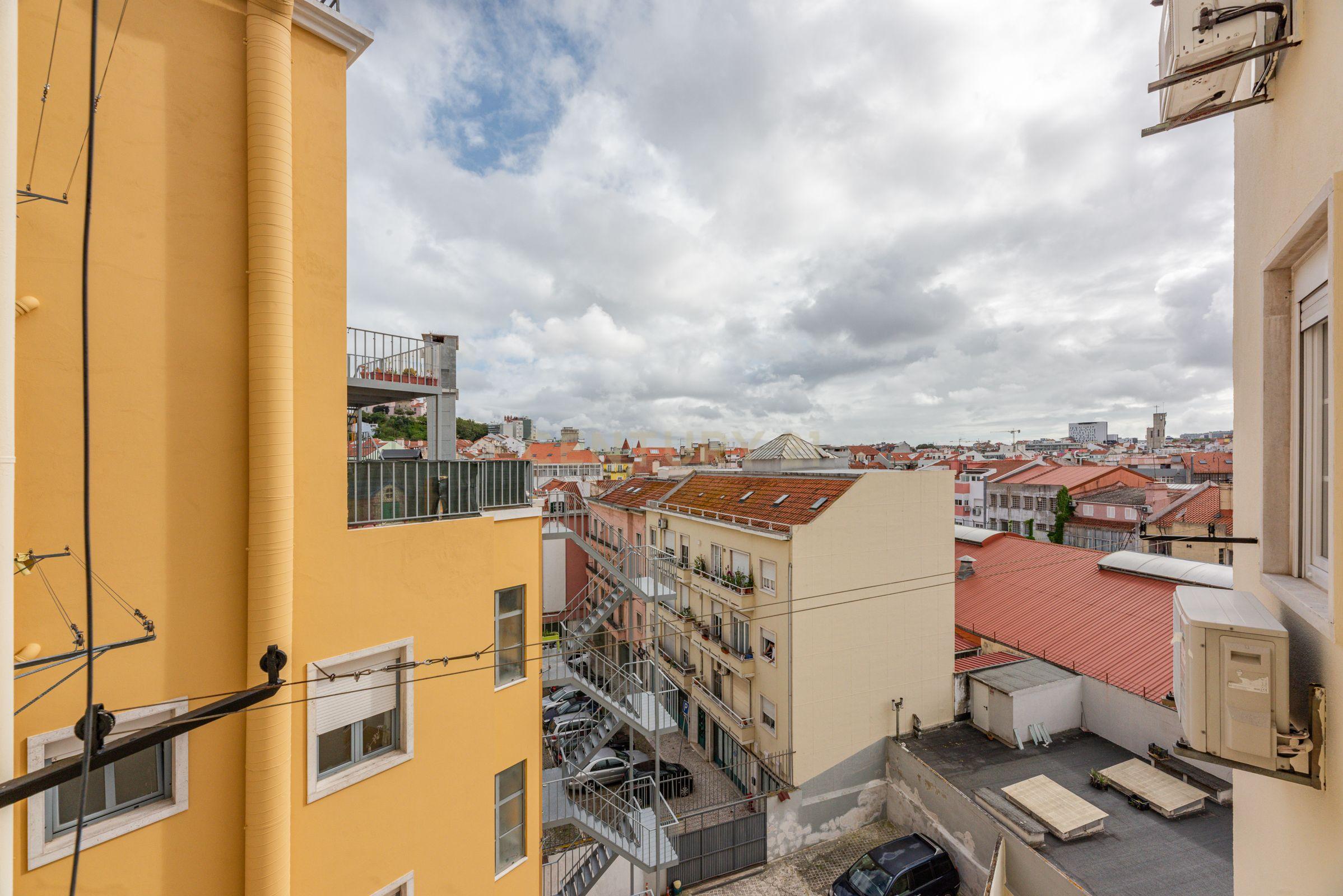 Apartamento T2+1 totalmente renovado – Modernidade, conforto e localização privilegiada - Image 34
