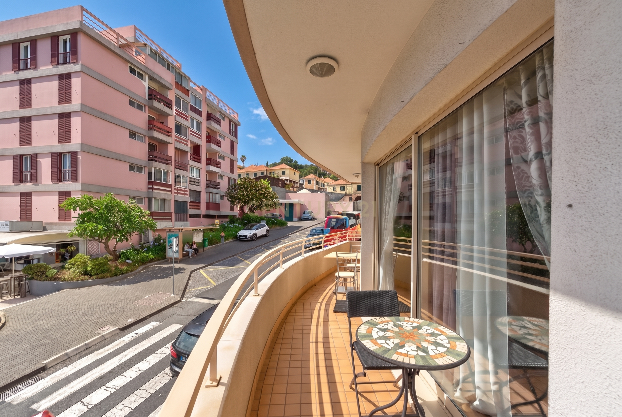 Fotografia 5 de Apartamento T2 na Rua do Til – Conforto e Comodidade no Coração do Funchal