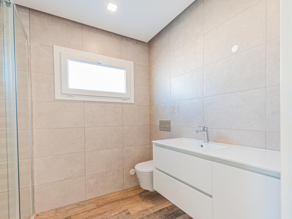 Moradia T3 Moderna com Piscina | Lagoa de Albufeira - Image 18
