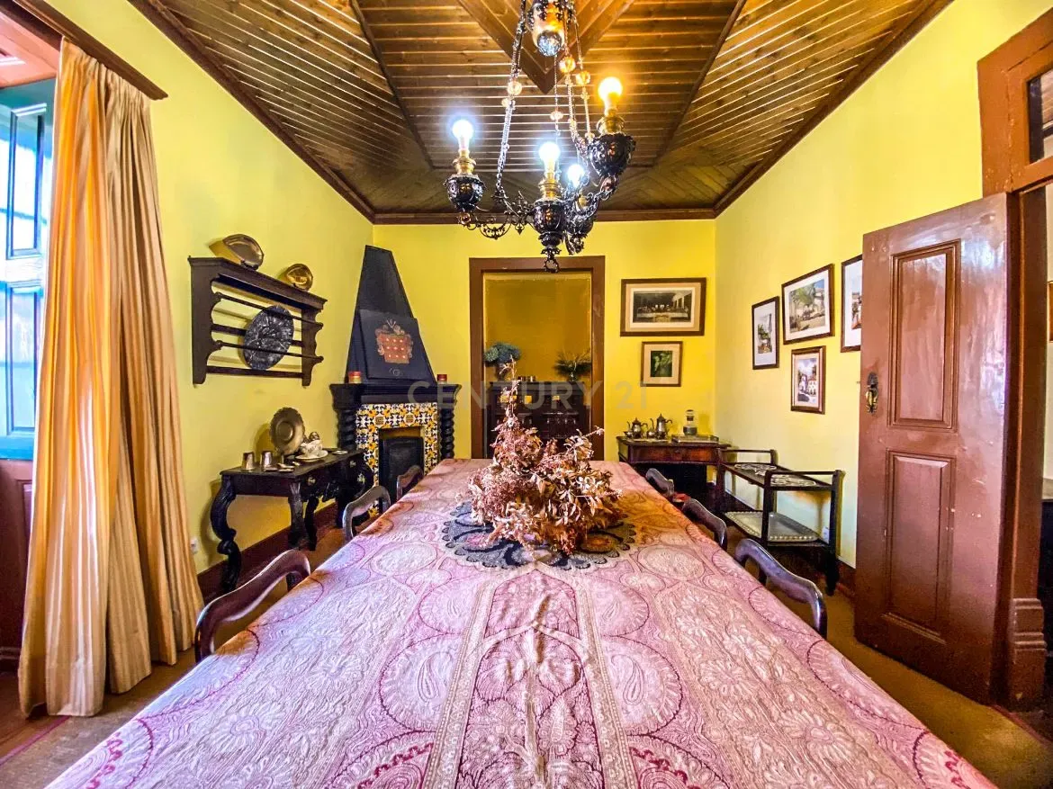 Sumptuosa e ancestral moradia para habitação particular ou turismo de habitação, com onze quartos, no centro de Oliveira do Conde, Carregal do Sal - Image 98
