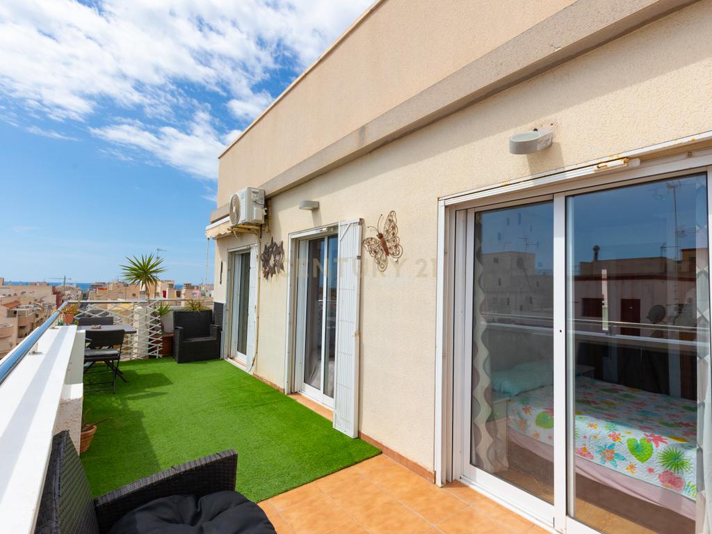 Penthouse com Vista Mar Perto do Centro de Torrevieja - Image 20