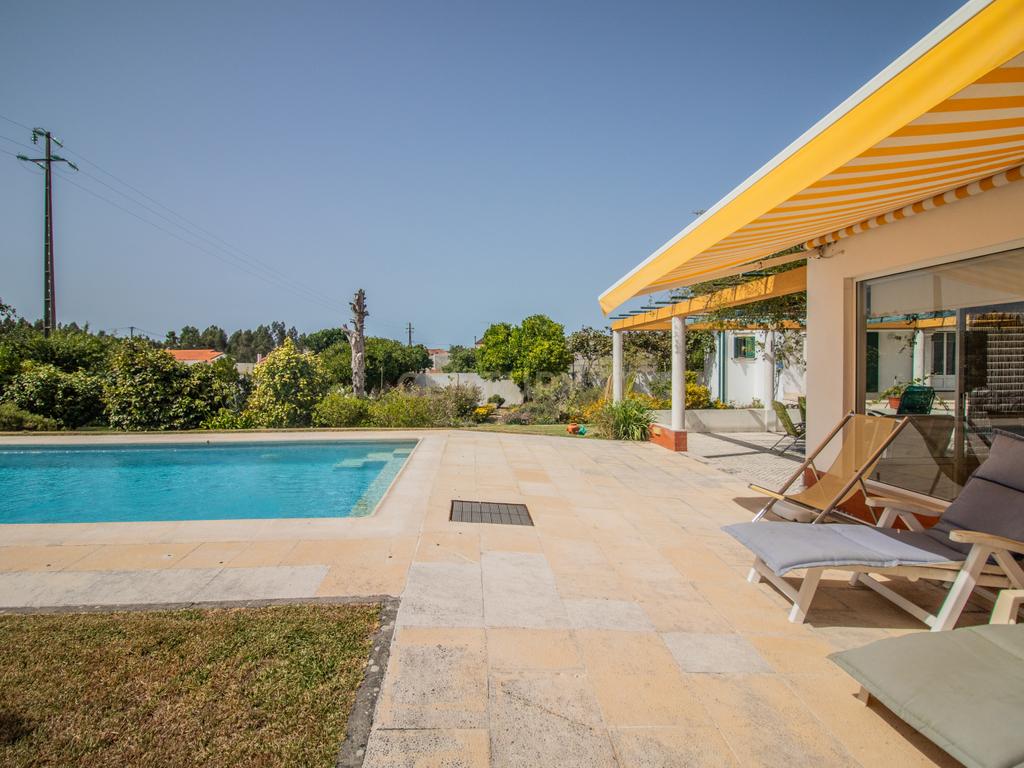 Moradia térrea T3+T0 com piscina, garagem e terreno com 2.257 m², no Ervedal, em Quiaios - Image 53