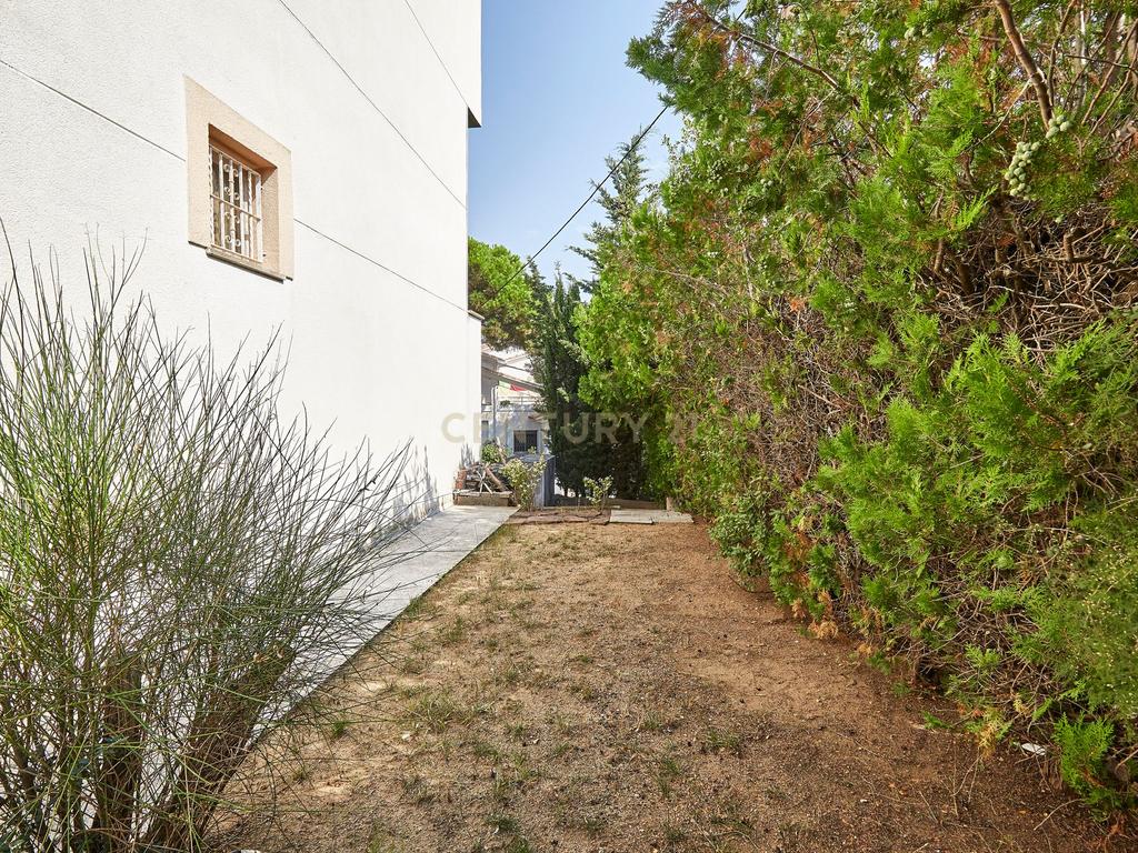 🏡 Casa geminada 3 frentes em Fenals – Platja d’Aro, Costa Brava 🌊✨ - Image 8