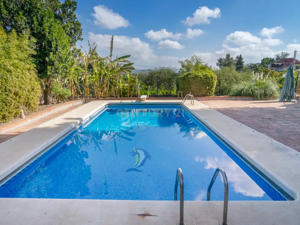 Propriedade única com 2 habitações independentes, piscina e zona desportiva em Alhaurín de la Torre - Image 49