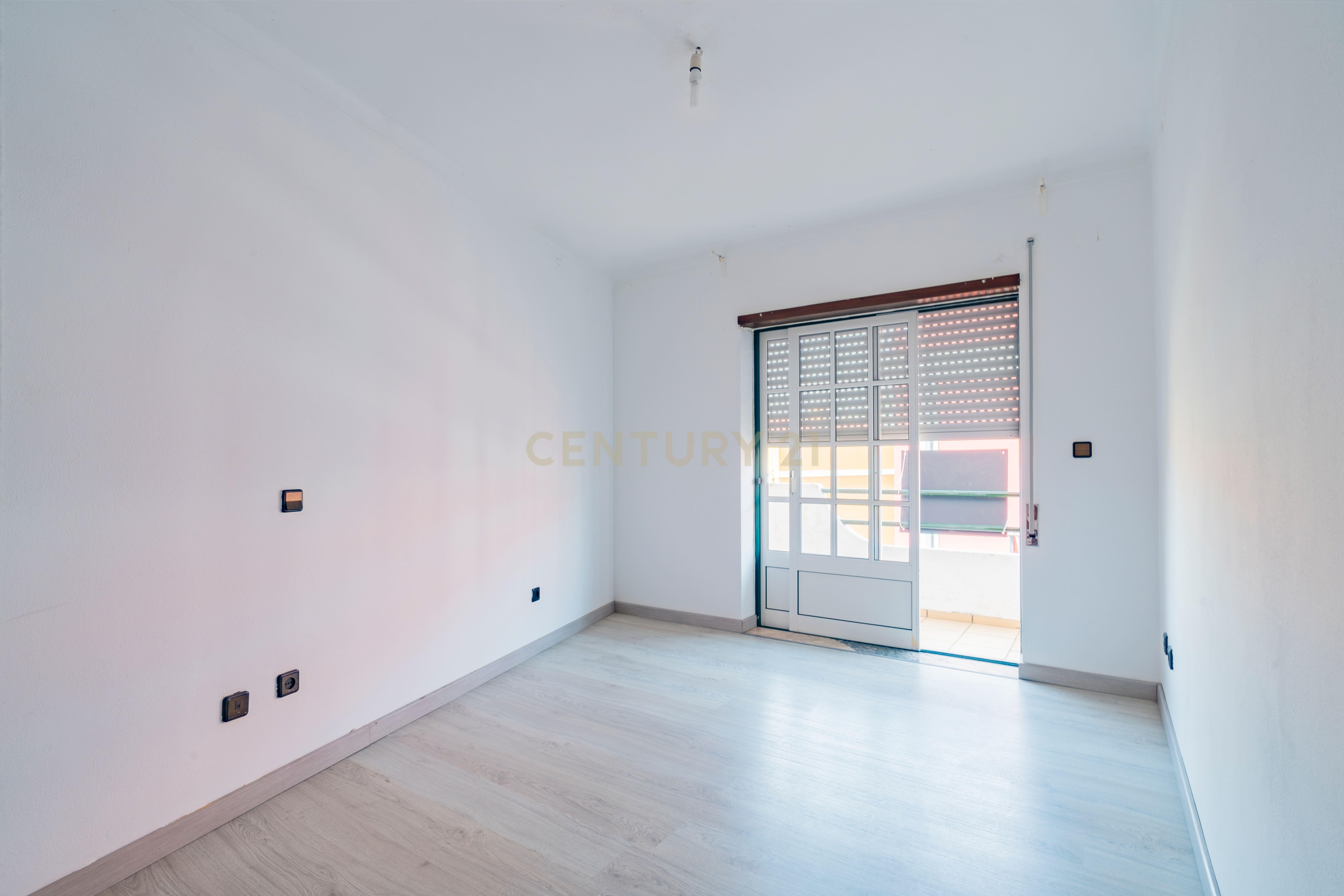 Fotografia 7 de Apartamento T2 no Centro da Marinha Grande