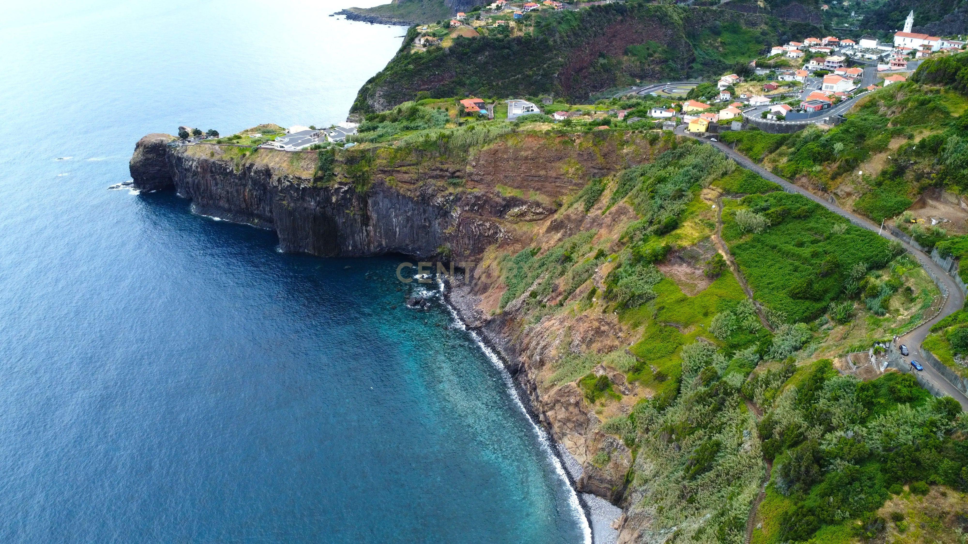 Fotografia 5 de Terreno Faial - Ilha da Madeira