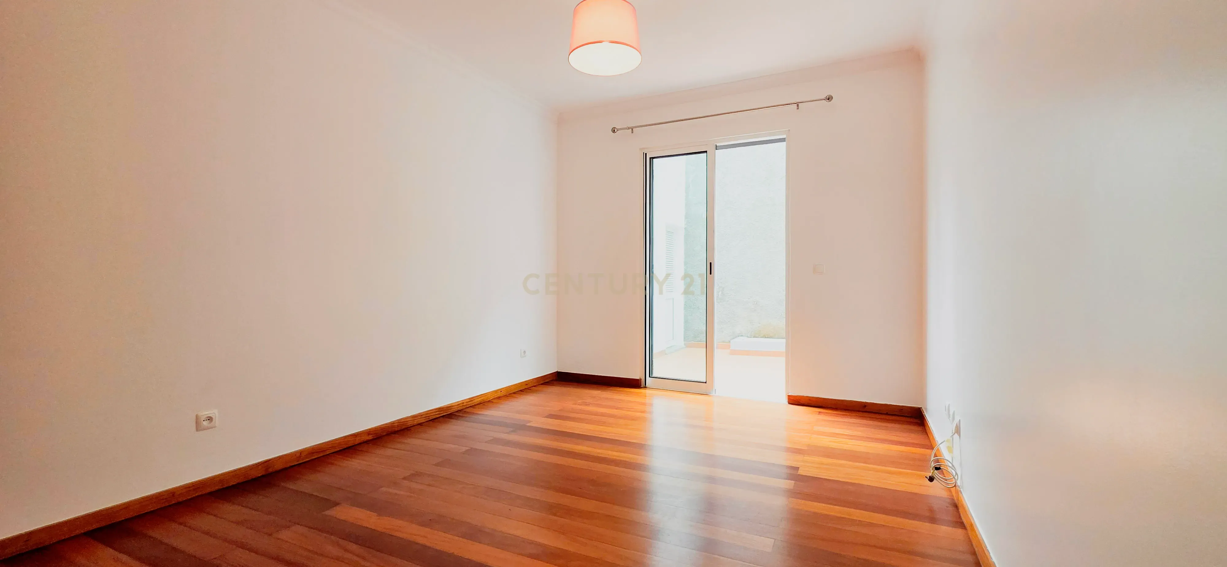 Fotografia 7 de Apartamento T2+1 em Santo António