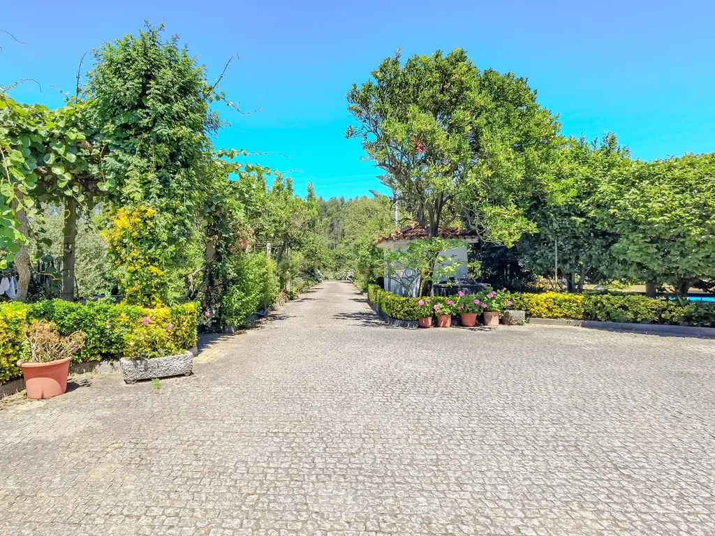 Quinta Santo António — Um refúgio único com piscina privada e potencial ilimitado na Maia - Image 31