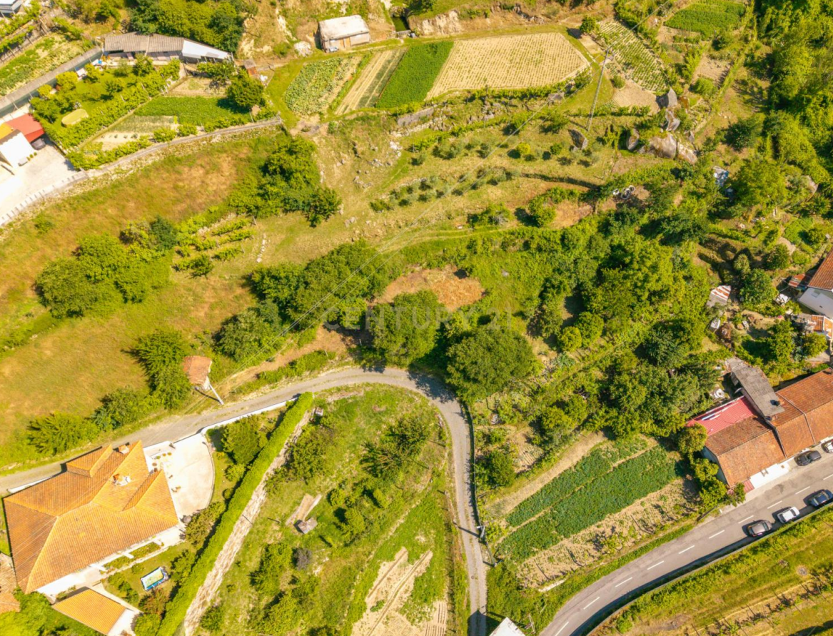 Fotografia 9 de Terreno em Lardosa, Soalhães, Marco de Canaveses