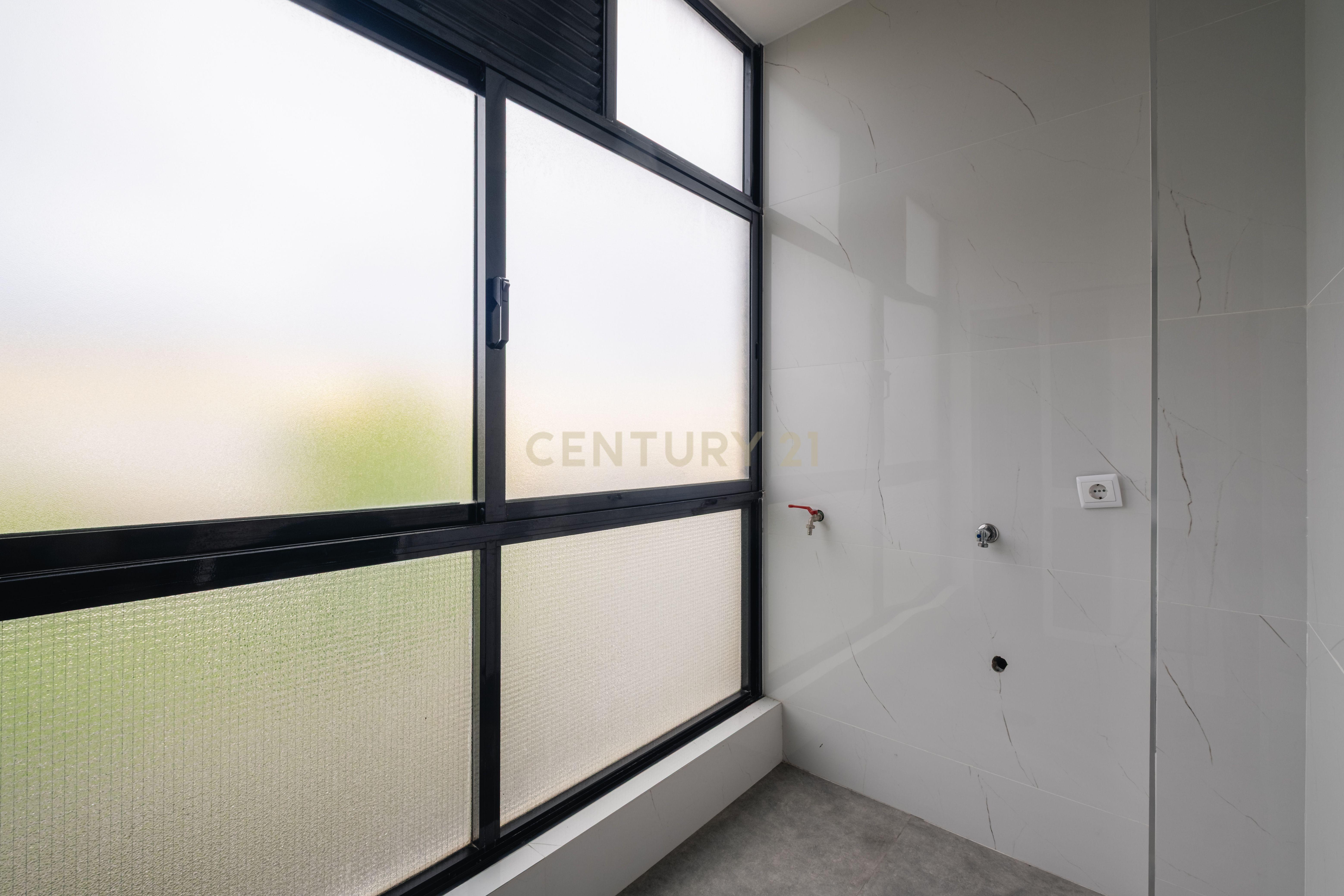 Fotografia 6 de Apartamento Renovado T2 em Vila Nova de Gaia