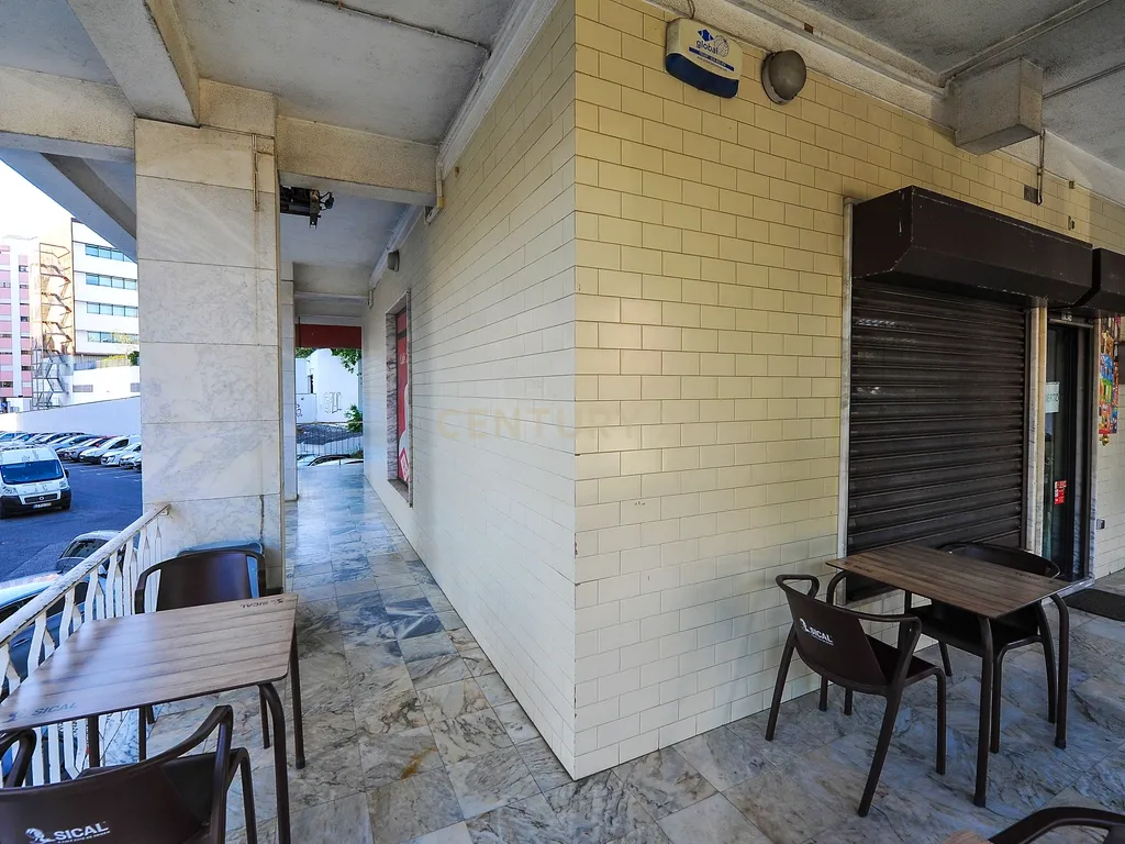 Trespasse de Café-Snack em Carnaxide. Excelente oportunidade de negócio - Image 4