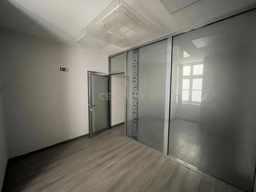 Escritório com 160 m2 | Rua de Alfandega, Baixa Pombalina, Lisboa - Image 12