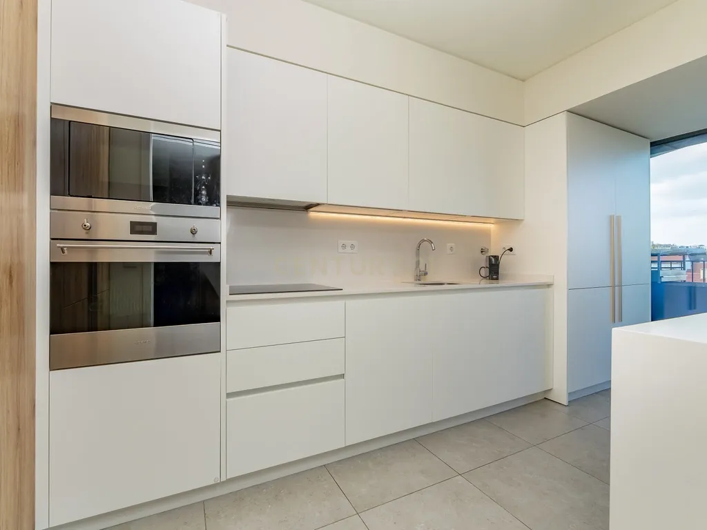 Apartamento T2 no VALRIO II junto ao Parque das Nações - Image 7