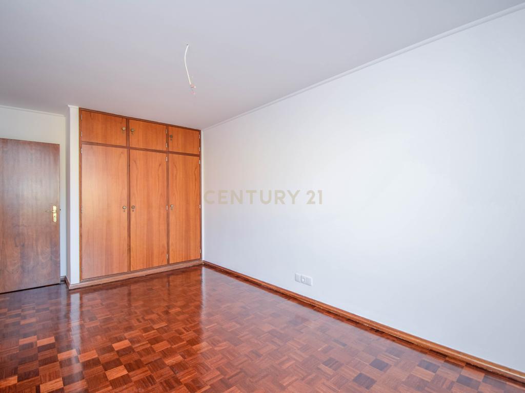 Apartamento T3 com Vista Mar, em São João do Estoril - Image 15