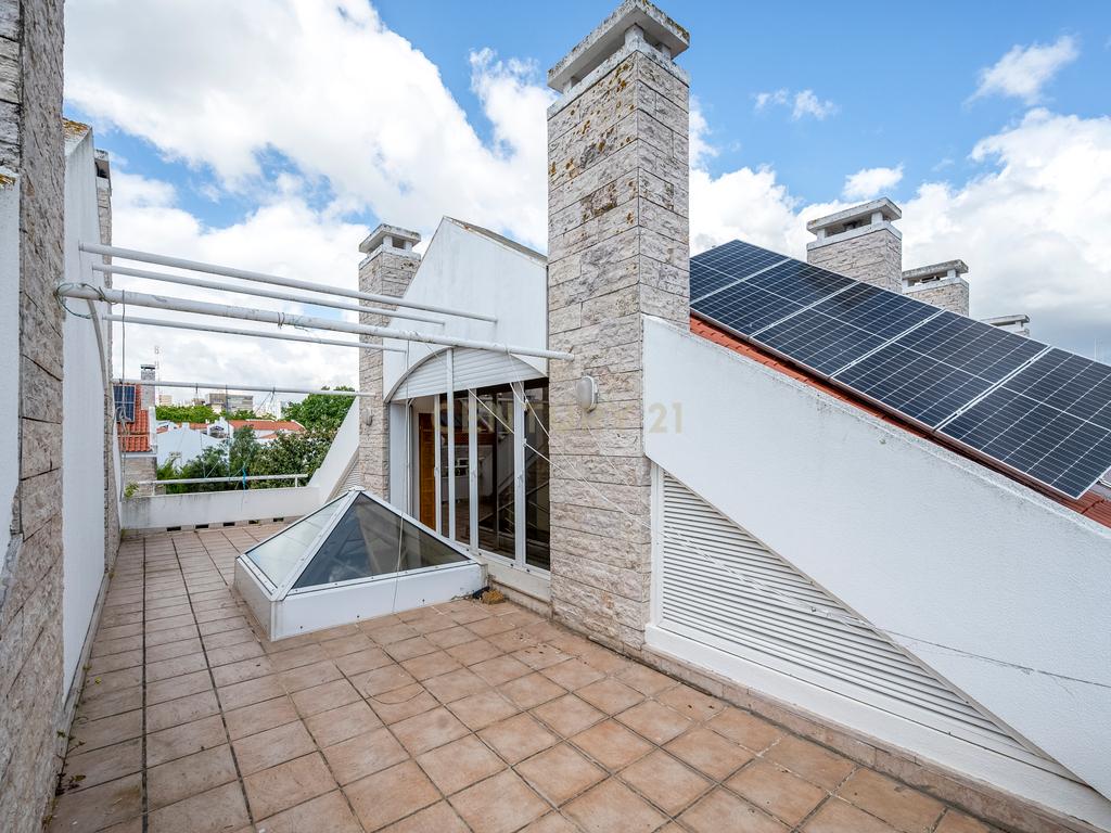Moradia T4+1 em Condomínio Privado – Parque das Nações, Lisboa - Image 58