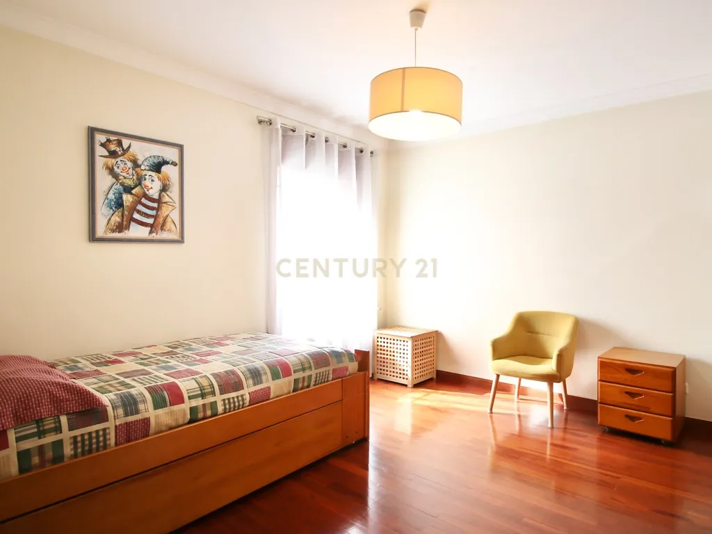 T3 remodelado com garagem para 2 carros no Bairro das Artes - Porto - Image 32