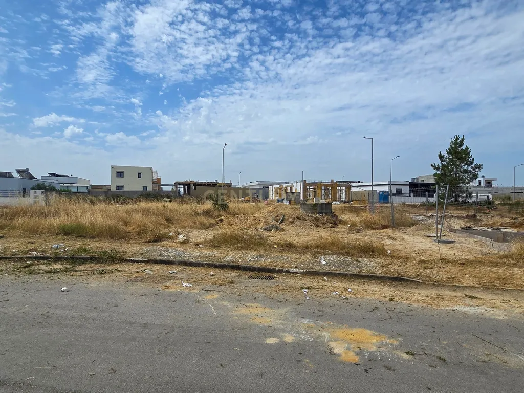 Lote de Terreno para Construção de Moradia | Quinta do Anjo - Image 2