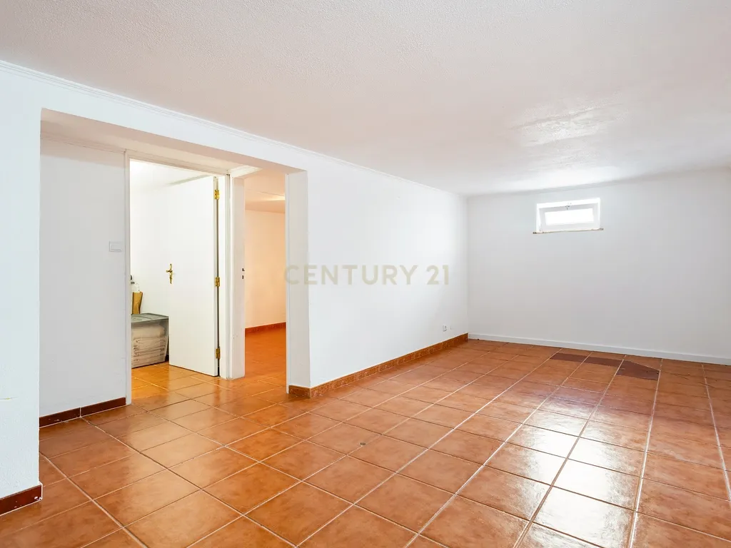 Moradia T3 com Terraço a 100m da Praia de Monte Gordo - Image 39