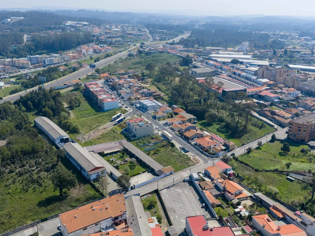 Terreno urbano | Construção habitação geminada em banda - Image 7