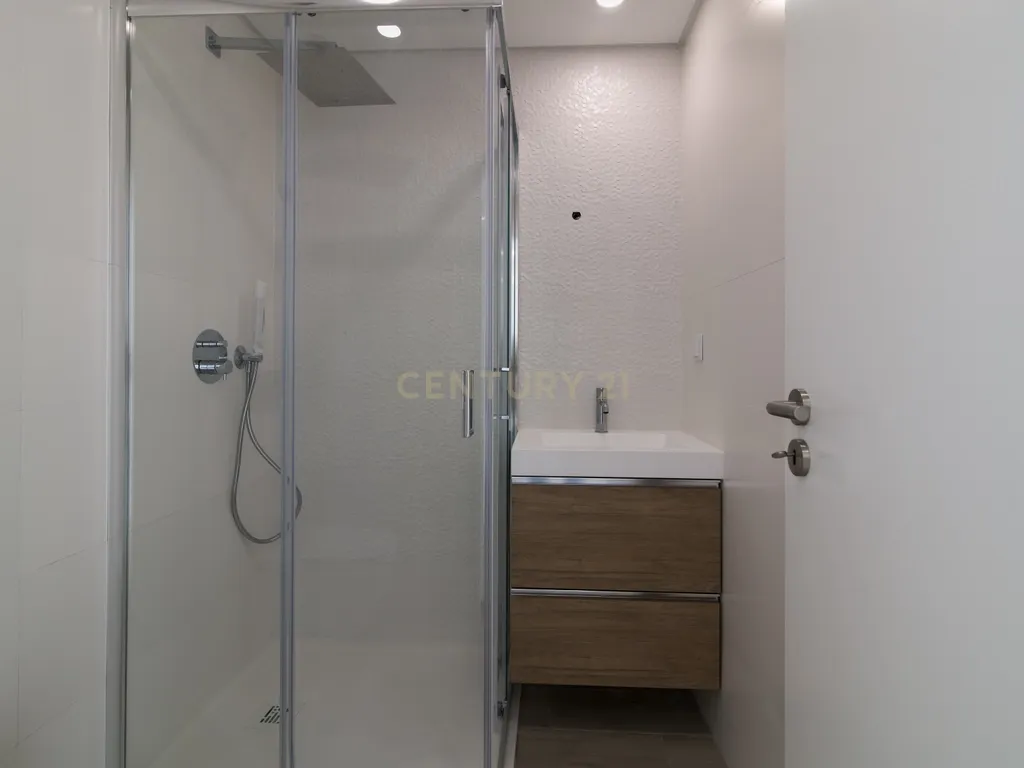 Condomínio Villas d’Ouro – Exclusividade e Conforto no Coração de Sesimbra - Image 54