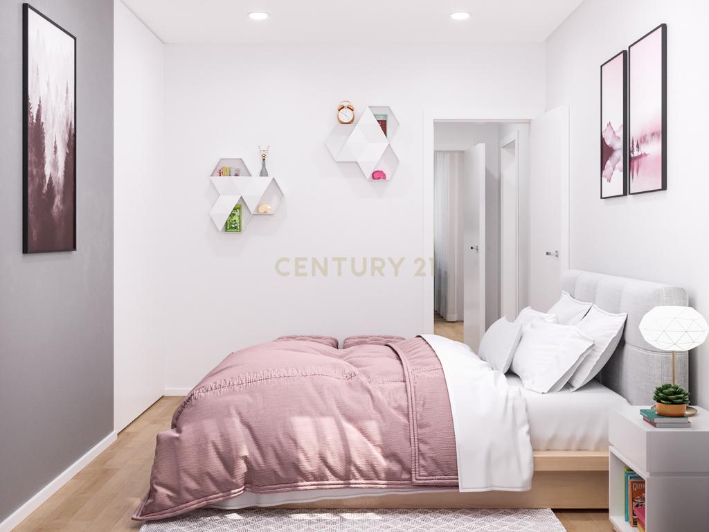 Apartamento T3 com 3 suites no centro de Caldas da Rainha - Image 18