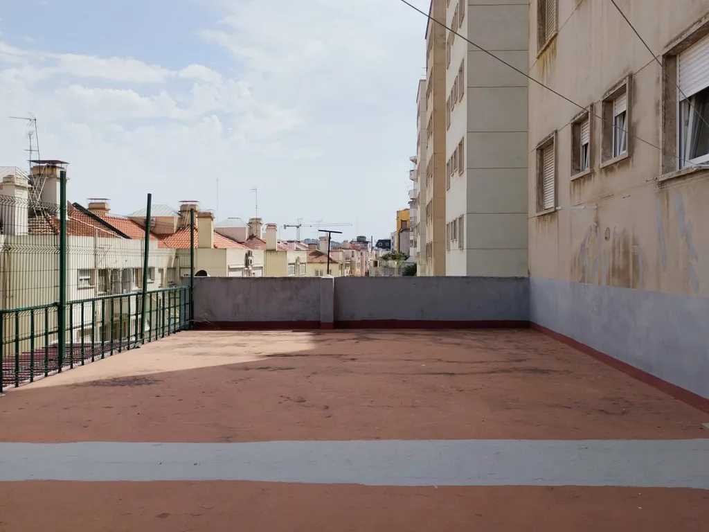 Apartamento T4 na Rua Passos Manuel, Arroios, Lisboa - Image 16