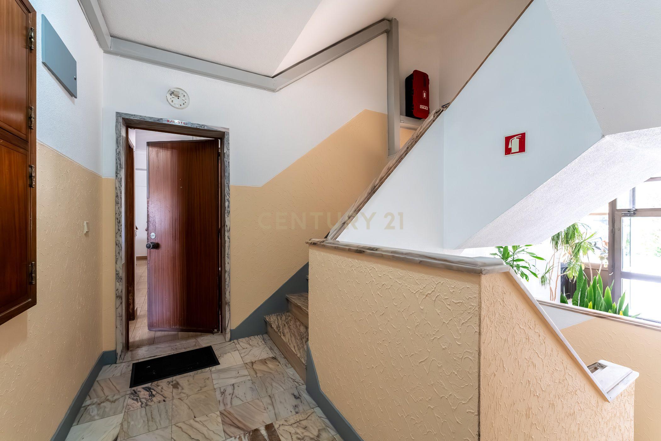 Fotografia 5 de Apartamento T2 em Vila Franca de Xira com Varanda e Ar Condicionado