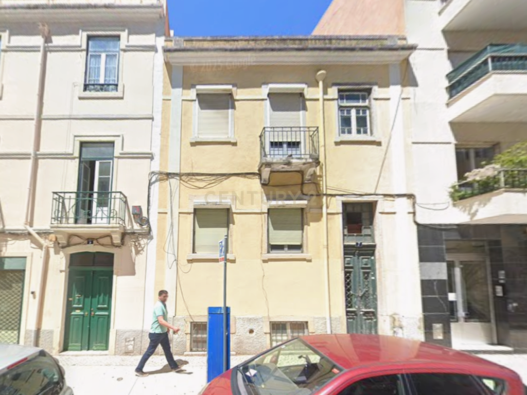 Edifício para Recuperação no Areeiro, Lisboa - Image 1