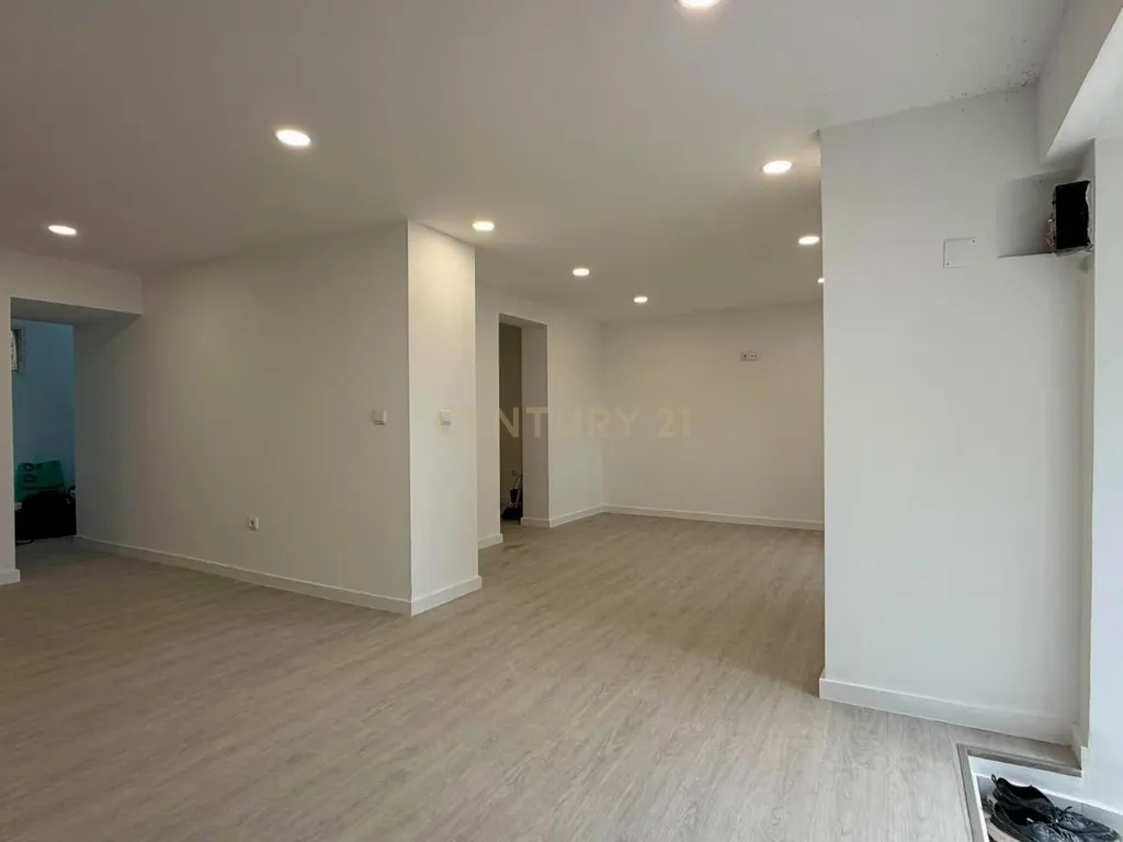 Moradia T2+1 Totalmente Renovada em Montemor-o-Velho - Image 4