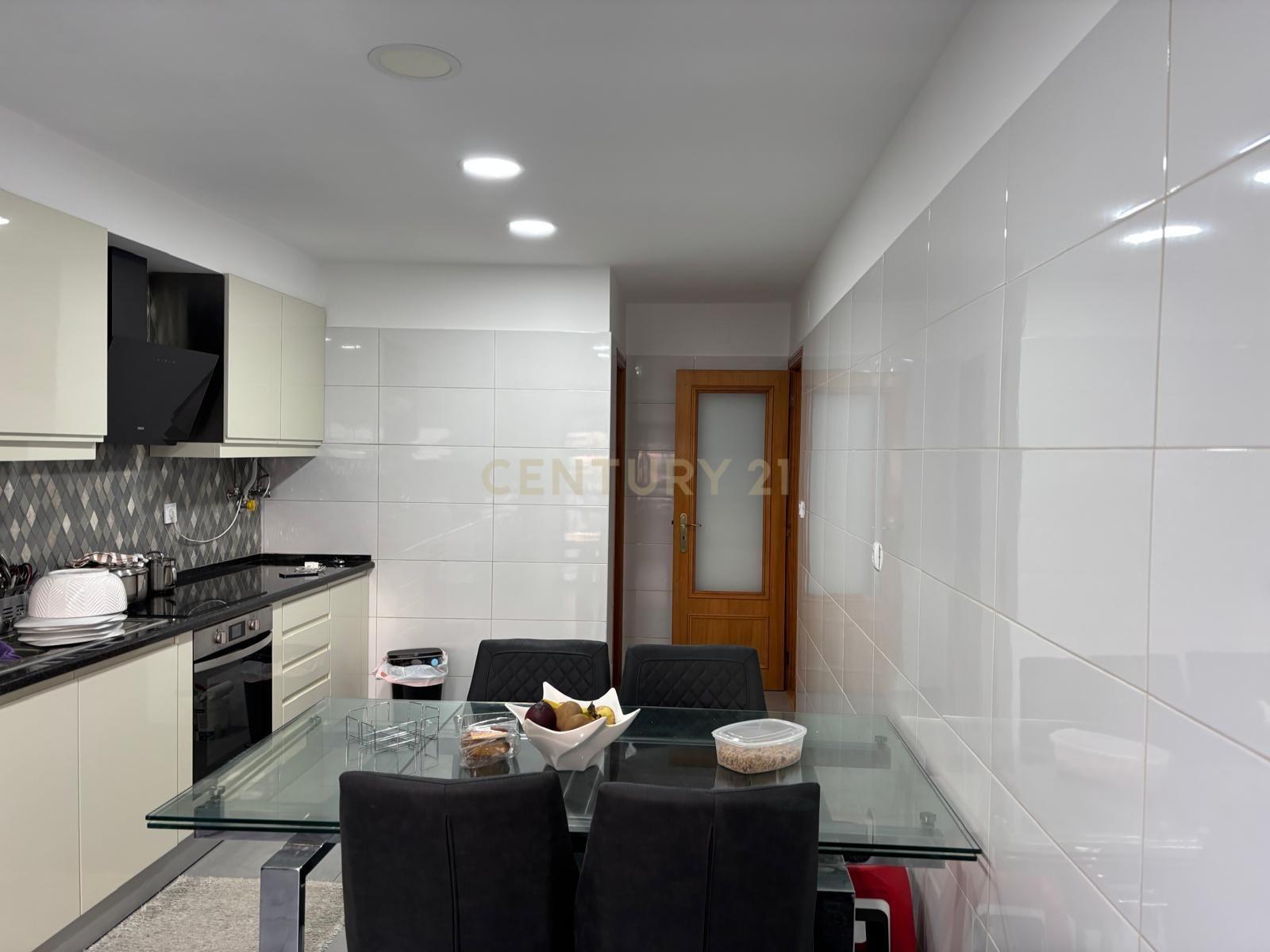 Apartamento T2 em Massamá Norte  - Image 6