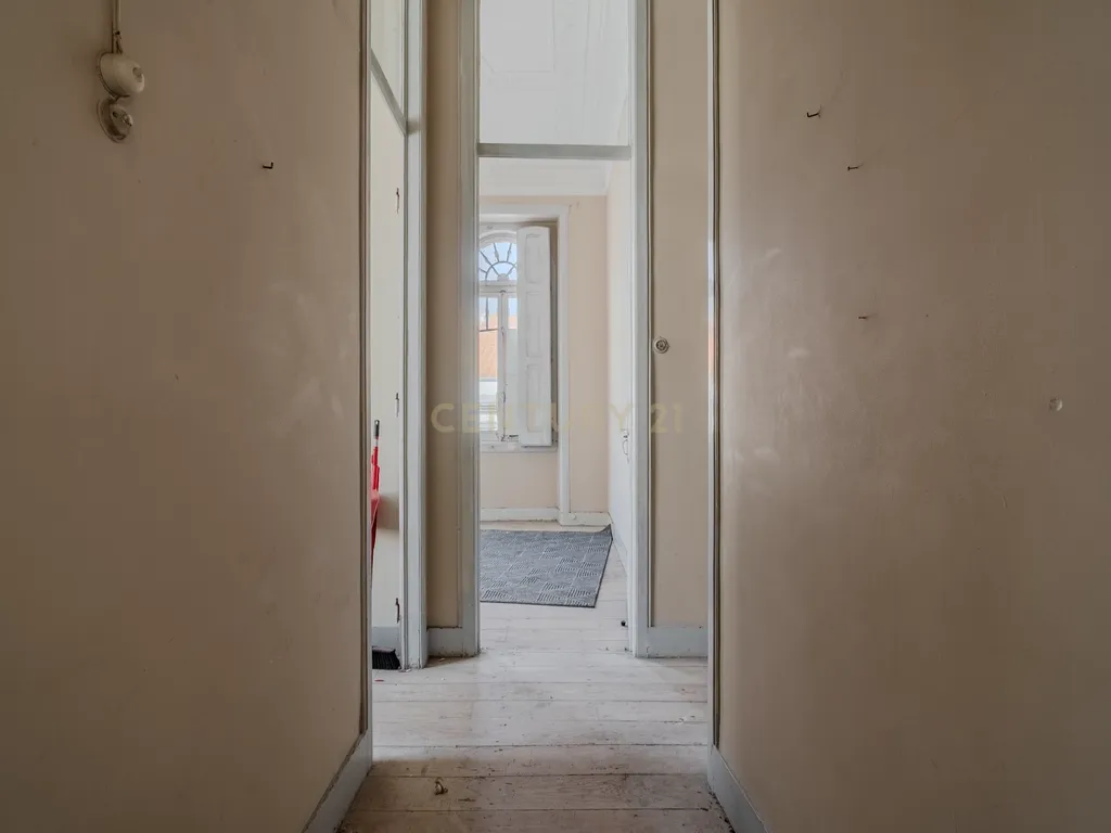 PRÉDIO PARA RECUPERAR, NO CENTRO HISTÓRICO DE PENICHE - Image 10