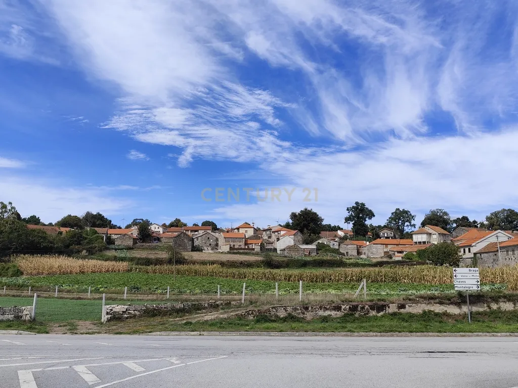 MORADIA COM TERRENO E VISTAS PARA A ALBUFEIRA DO ALTO RABAGÃO - Image 37