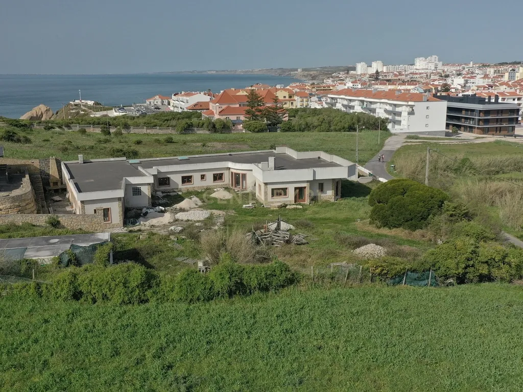 Hostel Boutique T8 + 2 bungalows T1 em Silveira, Torres Vedras - Image 2