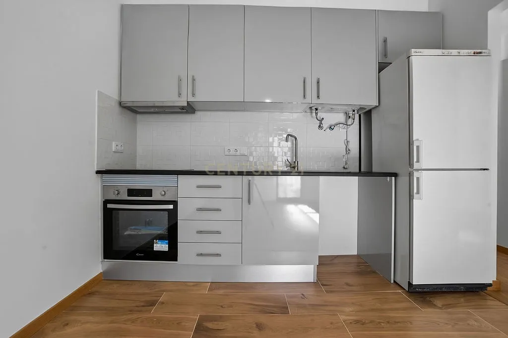 T1 Renovado em Campo de Ourique, Lisboa - Image 20