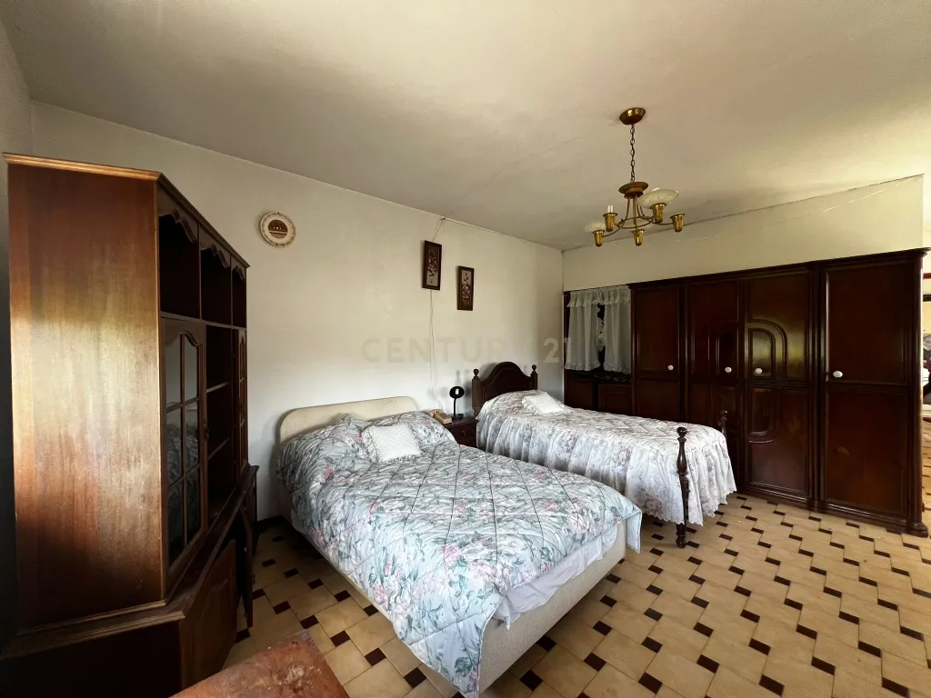 Casa Espetacular em Esgueira com Jardim e Garagem - Image 18