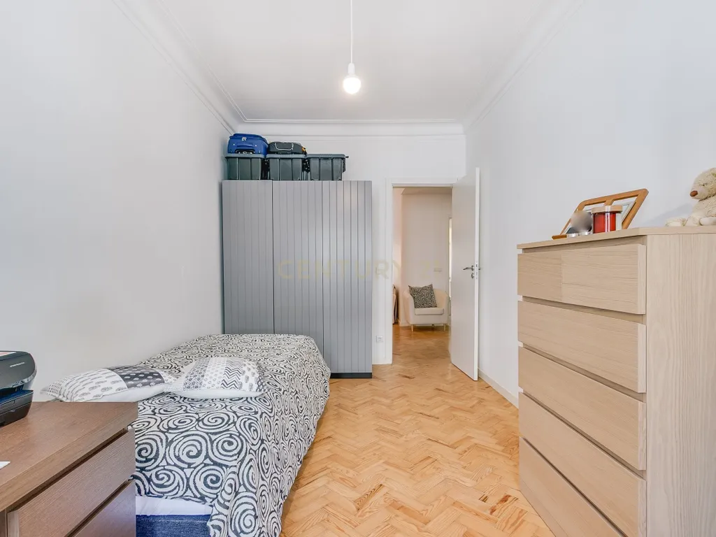 Apartamento T2 em Arroios - Image 8