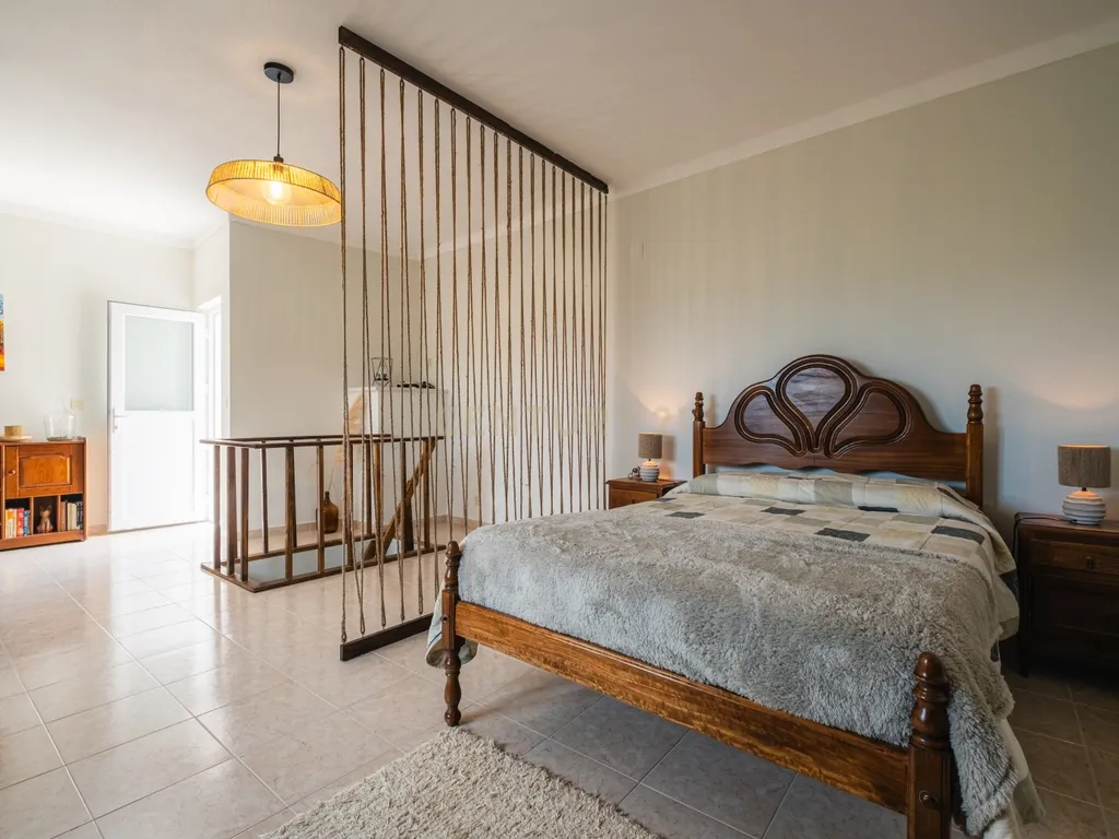 Moradia Renovada em Serpins, Lousã com 3 Casas de Banho - Image 27