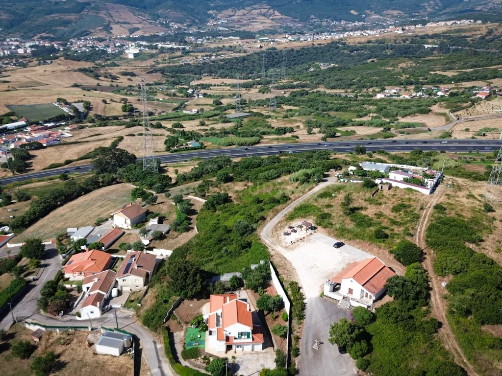 Terreno Rústico com 14.440 m² em Loures – Vista Desafogada, Exposição Solar e Acessos Diretos - Image 10