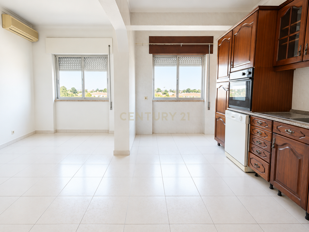 T3 no Bairro do Montalvão – Conforto, centralidade e qualidade de vida em Setúbal - Image 3