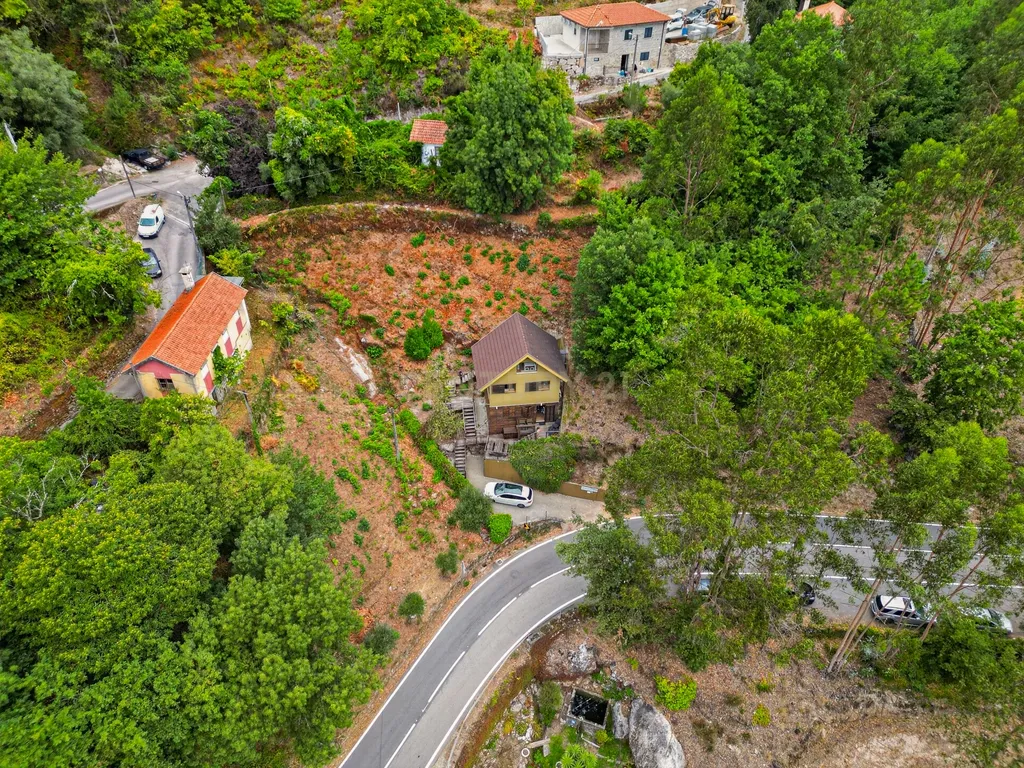Investimento Raro no Gerês – Propriedade com 3 Apartamentos Independentes e Vista Deslumbrante para a Albufeira da Caniçada - Image 20