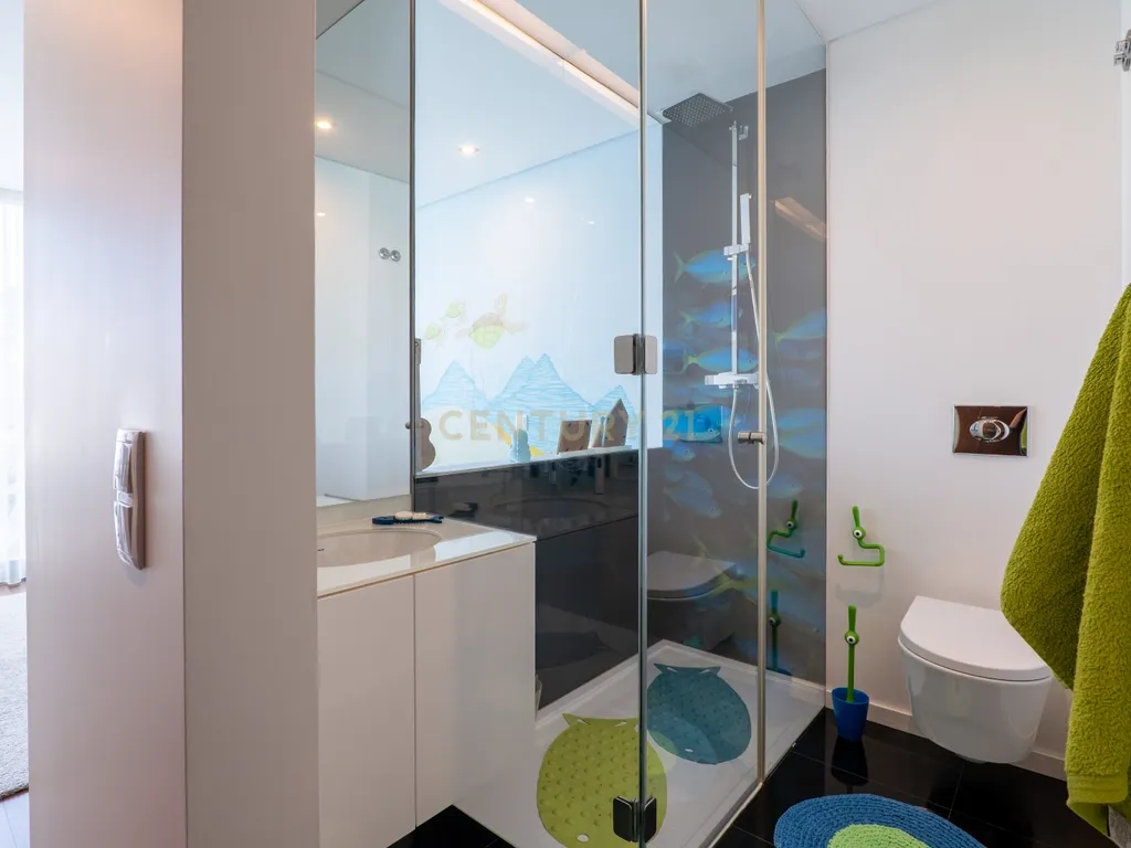 Andar de Moradia Duplex em Lavra – A 2 minutos a pé da praia! - Image 15