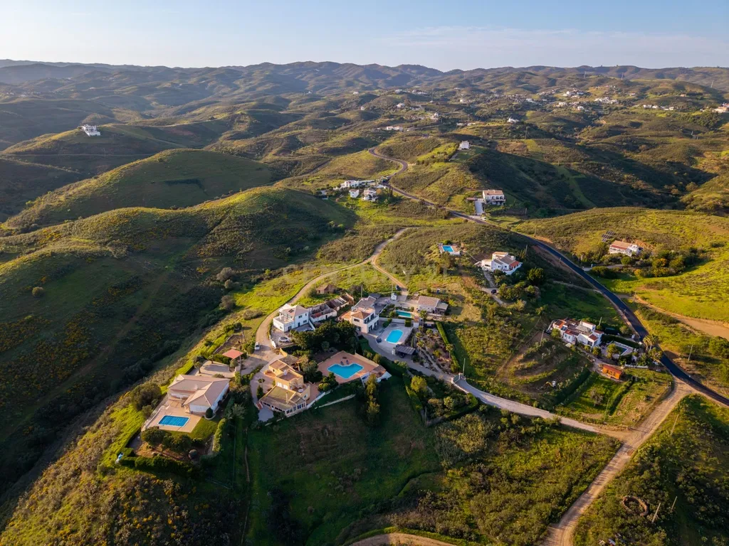 Oportunidade! - Projeto Aprovado Para Moradia com Vista Mar e Serra - Image 21