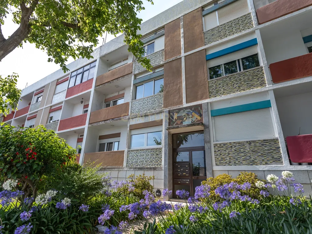 T2 Carcavelos Centro - Image 6