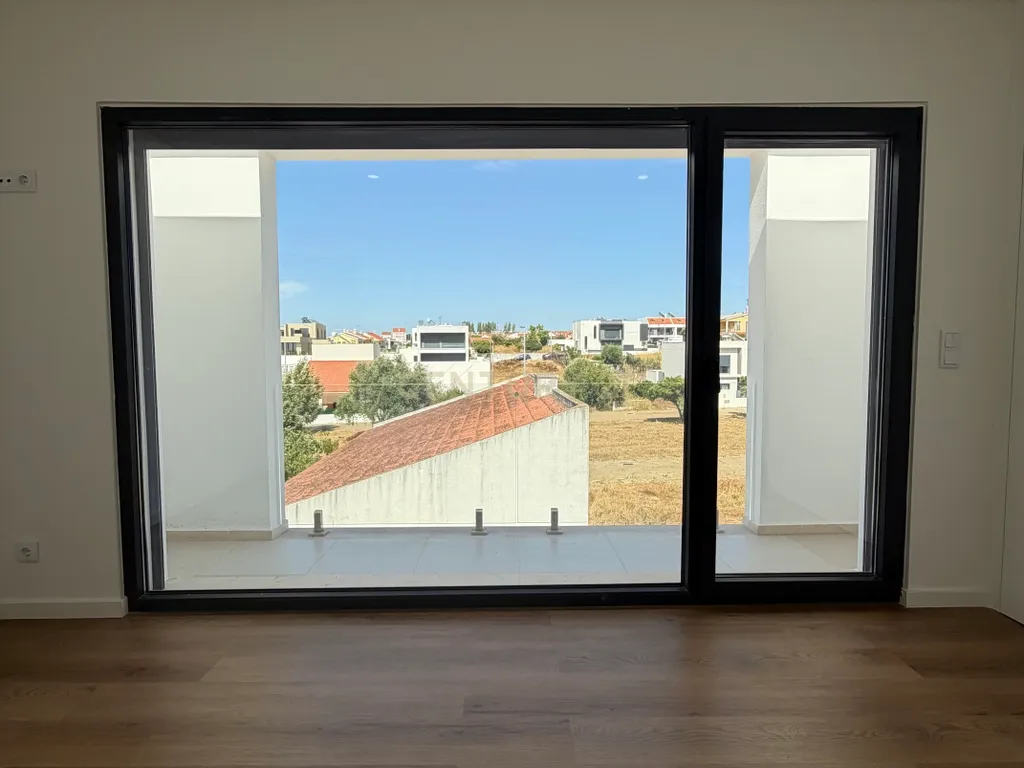 Moradia Nova T3 c/piscina - Foros de Amora - Image 15