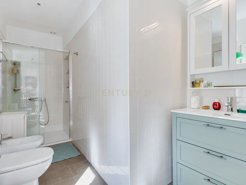 Espetacular T7 no Areeiro, Lisboa - 225m² de Conforto - Image 15
